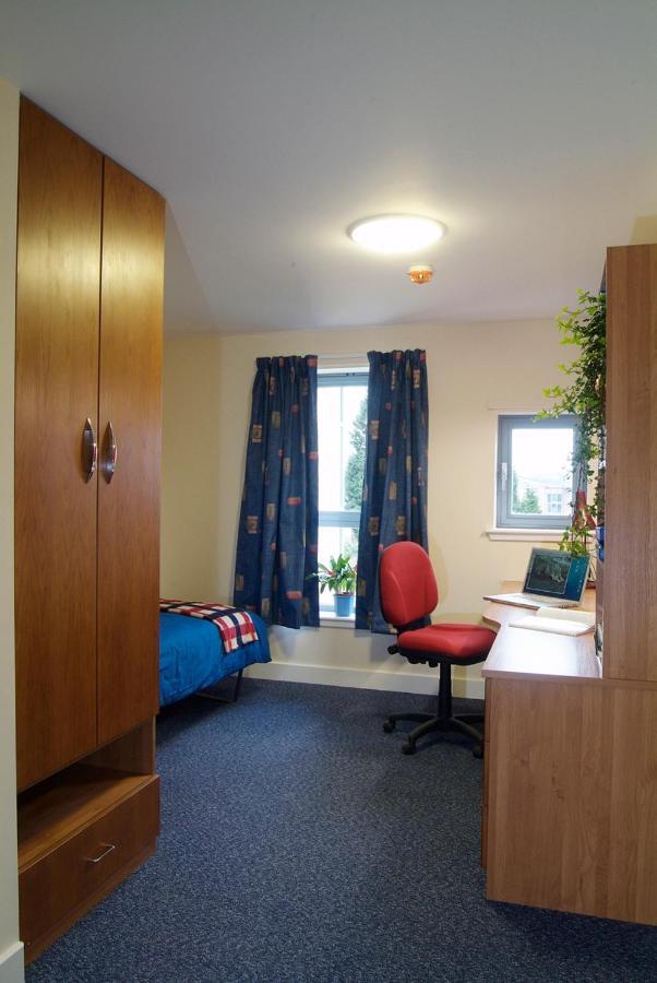 West Park Summer Campus Dundee Bagian luar foto